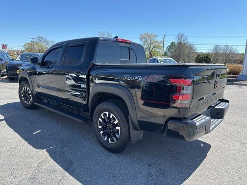 Super Black 2024 Nissan Frontier PRO-4X