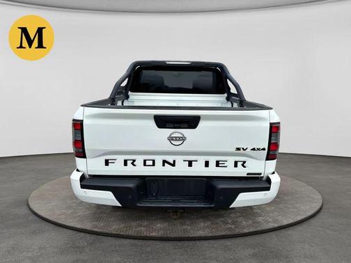 Glacier White 2023 Nissan Frontier SV