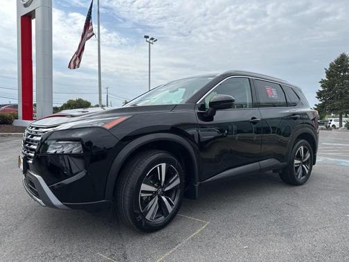 2024 Nissan Rogue SL