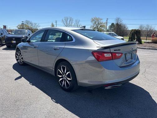 Sterling Gray Metallic 2023 Chevrolet Malibu FWD RS