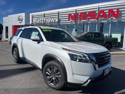 2025 Nissan Pathfinder SV 4WD