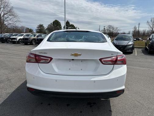 2024 Chevrolet Malibu FWD 2LT