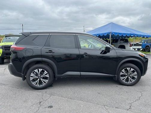 Super Black 2023 Nissan Rogue SV