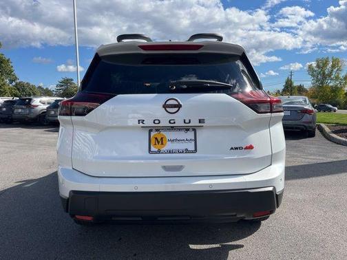 2026 Nissan Rogue Rock Creek