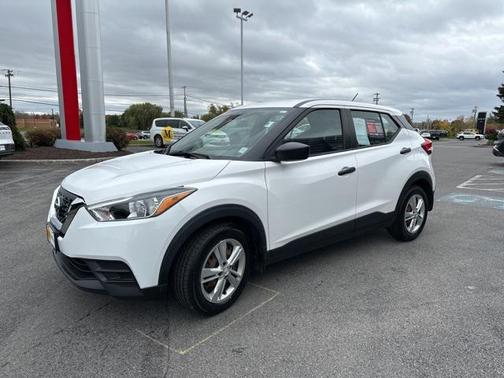 2020 Nissan Kicks S