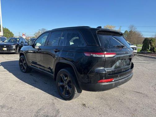 2023 Jeep Grand Cherokee Altitude