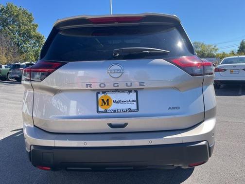2026 Nissan Rogue SV