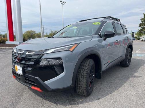 Boulder Gray Pearl 2026 Nissan Rogue Rock Creek