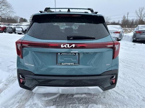 2024 Kia Seltos EX