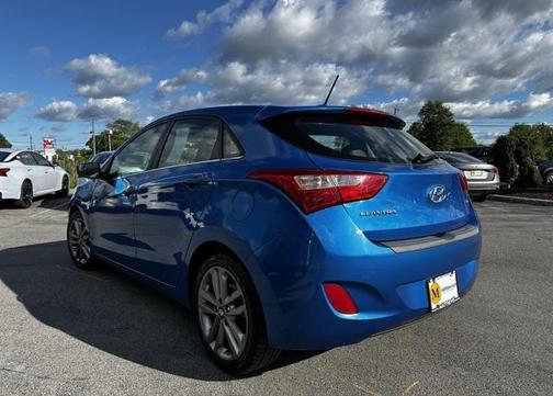 2017 Hyundai Elantra GT Base