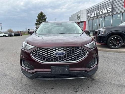 Burgundy Velvet Metallic Tinted Clearcoat 2023 Ford Edge SEL