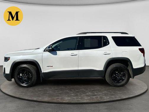 White Frost Tricoat 2023 GMC Acadia AWD AT4