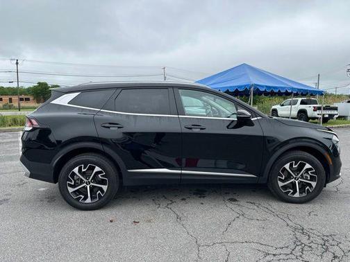 Ebony Black 2025 Kia Sportage EX