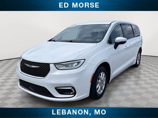 Bright White Clearcoat 2023 Chrysler Pacifica TOURING L