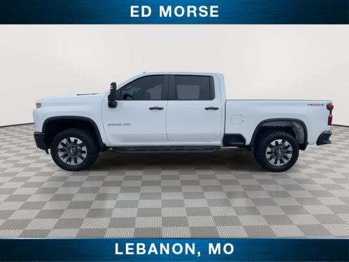 Summit White 2022 Chevrolet Silverado 2500 CUSTOM