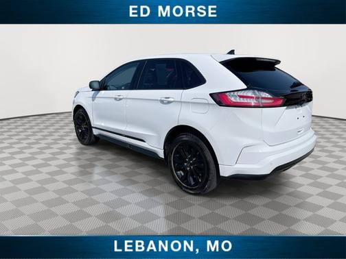 OXFORD WHITE 2022 Ford Edge SE