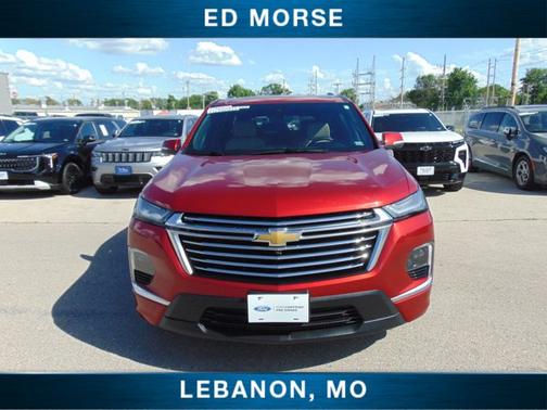 Radiant Red Tintcoat 2023 Chevrolet Traverse PREMIER