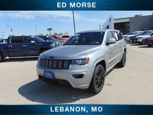Billet Silver Clearcoat Metallic 2019 Jeep Grand Cherokee LAREDO