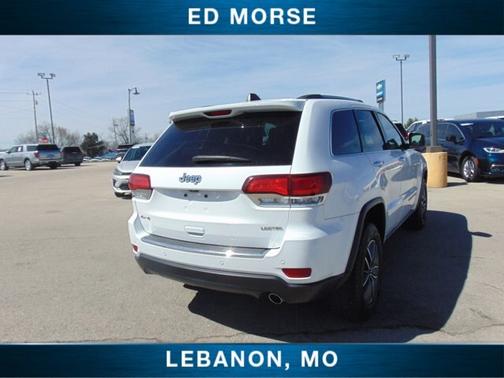 Bright White Clearcoat 2021 Jeep Grand Cherokee LIMITED