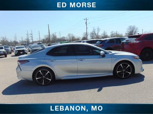 Celestial Silver Metallic 2018 Toyota Camry XSE