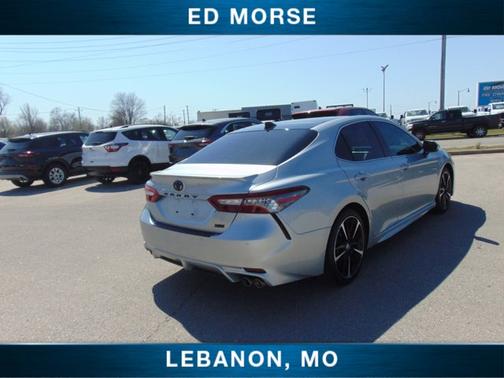 Celestial Silver Metallic 2018 Toyota Camry XSE