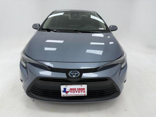 2025 Toyota Corolla Hybrid LE