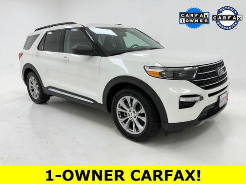 White Metallic 2023 Ford Explorer XLT