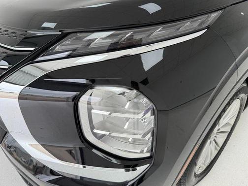 2024 Mitsubishi Outlander ES 2.5 2WD