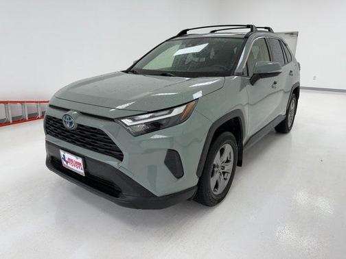2023 Toyota RAV4 Hybrid XLE