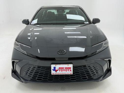01l7/Lb20 2025 Toyota Camry XSE