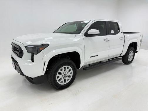 Ice 2026 Toyota Tacoma SR5