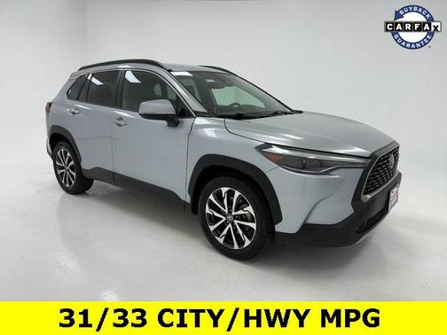 2024 Toyota Corolla Cross XLE