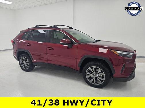 2025 Toyota RAV4 Hybrid XLE