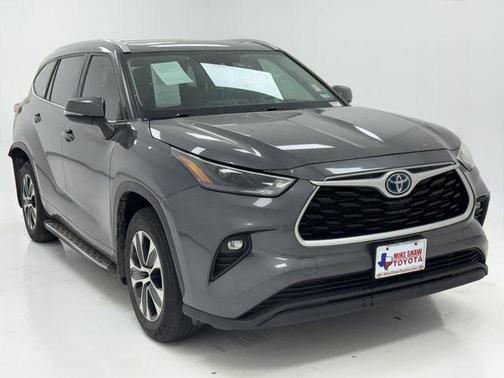 2023 Toyota Highlander Hybrid XLE