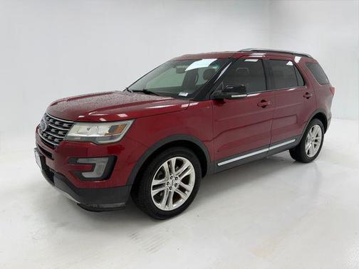 Ruby Red Metallic Tinted Clearcoat 2016 Ford Explorer XLT
