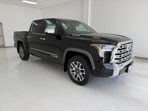 2025 Toyota Tundra Hybrid 1794 Edition