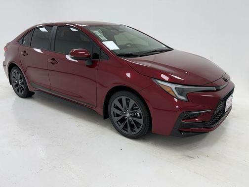 Pearl 2026 Toyota Corolla SE