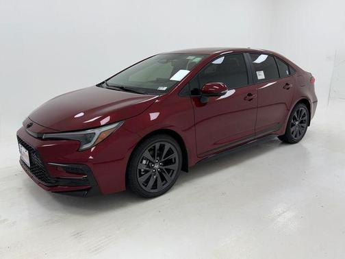 Pearl 2026 Toyota Corolla SE