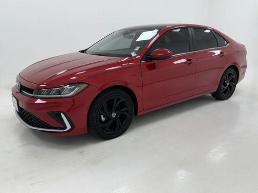 Kings Red Metallic 2025 Volkswagen Jetta 1.5T SE