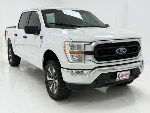 Oxford White 2022 Ford F-150 XLT