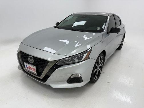 2021 Nissan Altima SR FWD