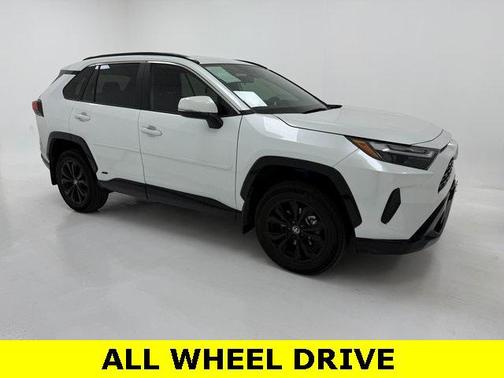 2024 Toyota RAV4 Hybrid SE