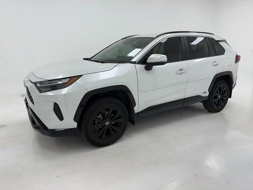 2024 Toyota RAV4 Hybrid SE