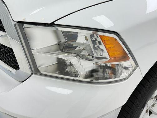 Bright White Clearcoat 2022 RAM 1500 Tradesman