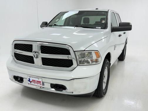 Bright White Clearcoat 2022 RAM 1500 Tradesman