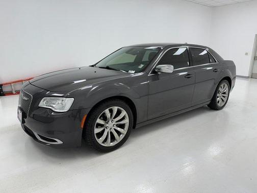 2020 Chrysler 300 Touring