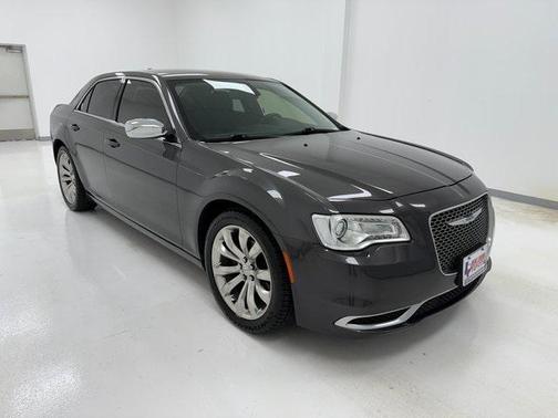 2020 Chrysler 300 Touring