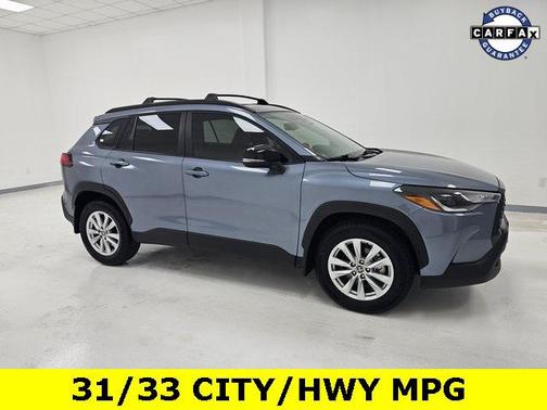 2025 Toyota Corolla Cross LE