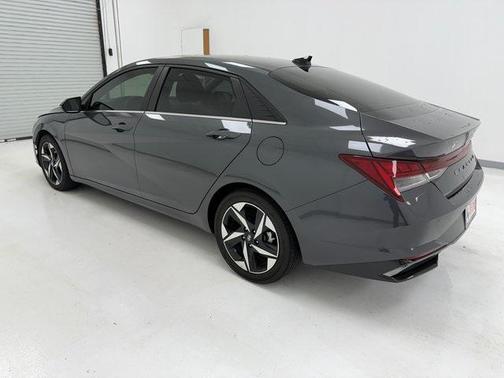 2023 Hyundai ELANTRA HEV Limited