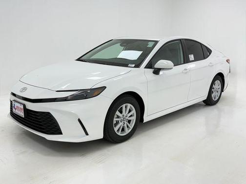 Ice Cap 2026 Toyota Camry LE